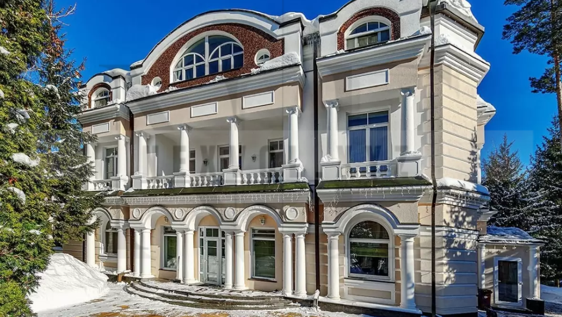 Moscow Rublyovka Estate